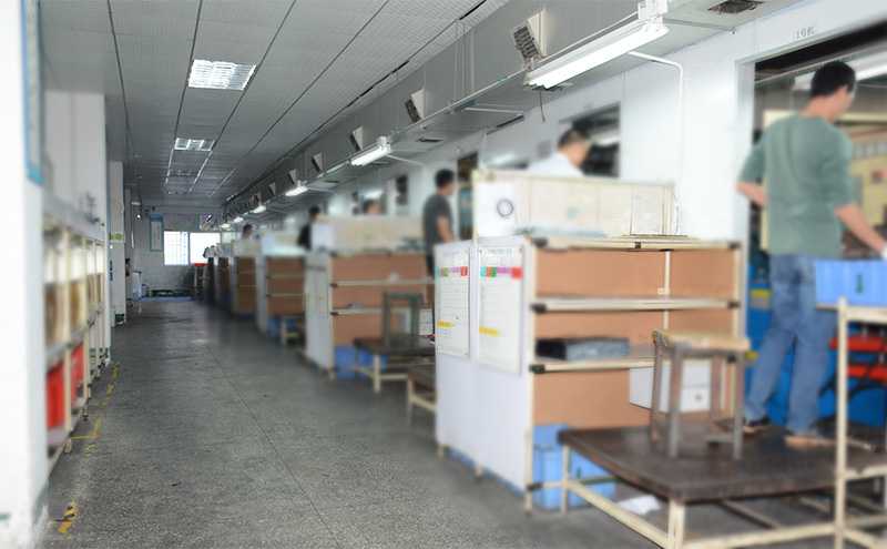 一樓硅膠制品固態模壓部環境展示